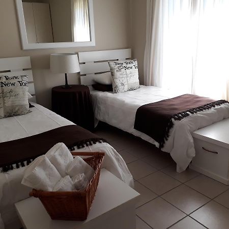 The Upper Deck Apartment Swellendam Exterior foto